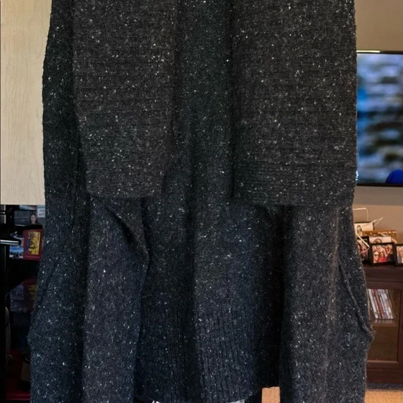 Banana Republic Wool Vest, Size XS - Picture 2 of 5